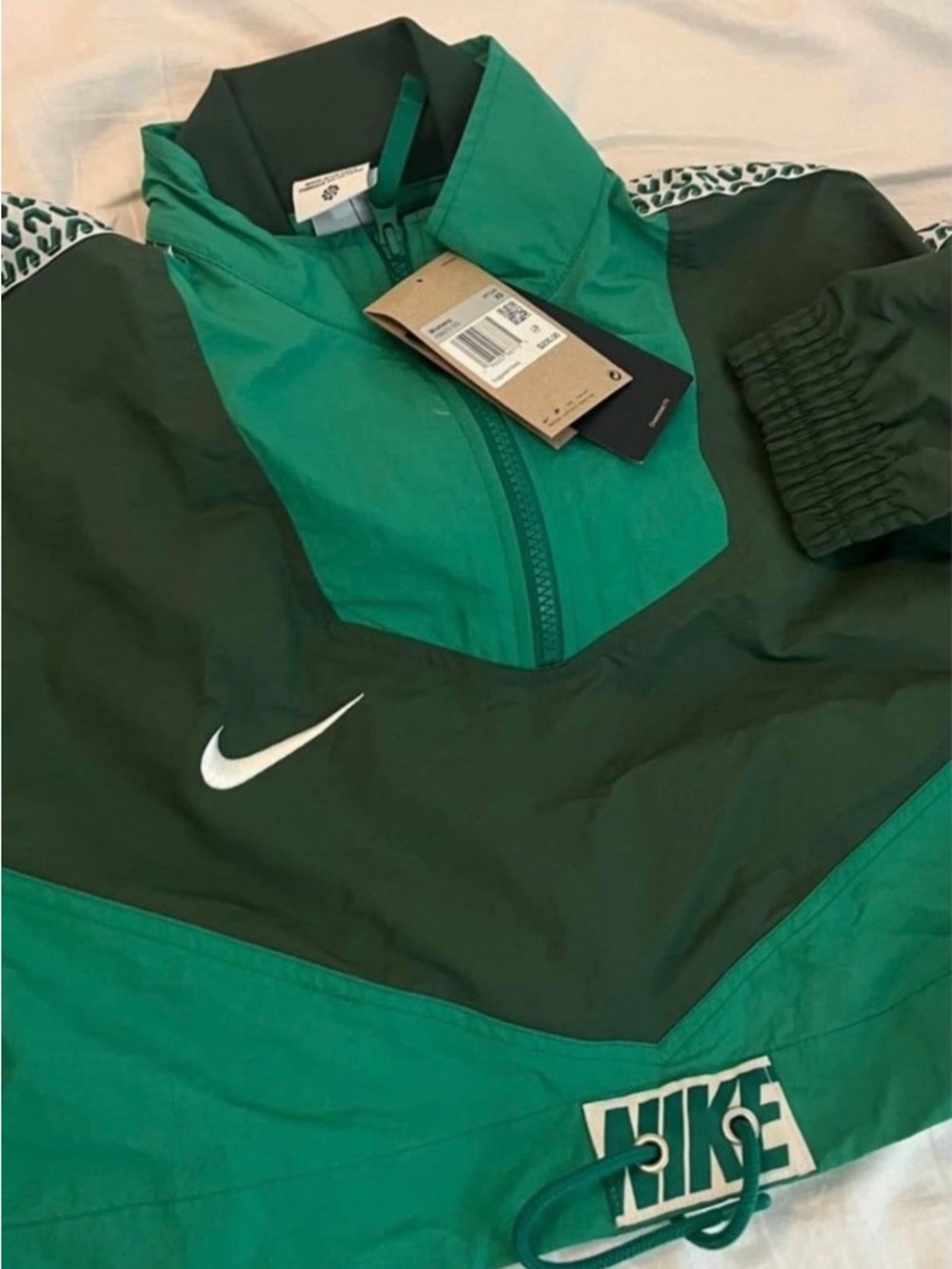 Nike Green and Dark Green 1/4 Zip Pullover Windbreaker